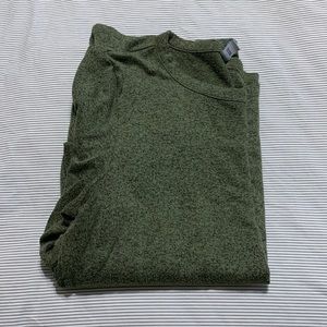 Old navy maternity/nursing sweater size large